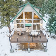 Pet Friendly Rustic Charm Close to National Parks