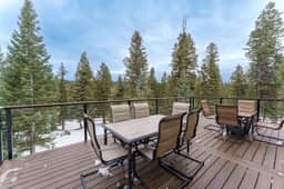 Pet Friendly Rustic Charm Close to National Parks - Image 4