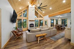 The Wolves Den Lodge | Hot Tub + Game Room Near Parks - Image 2