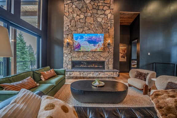 Onyx Pines Retreat | Luxury Alpine Cabin w/ Hot Tub Near Zion & Bryce - Image 1